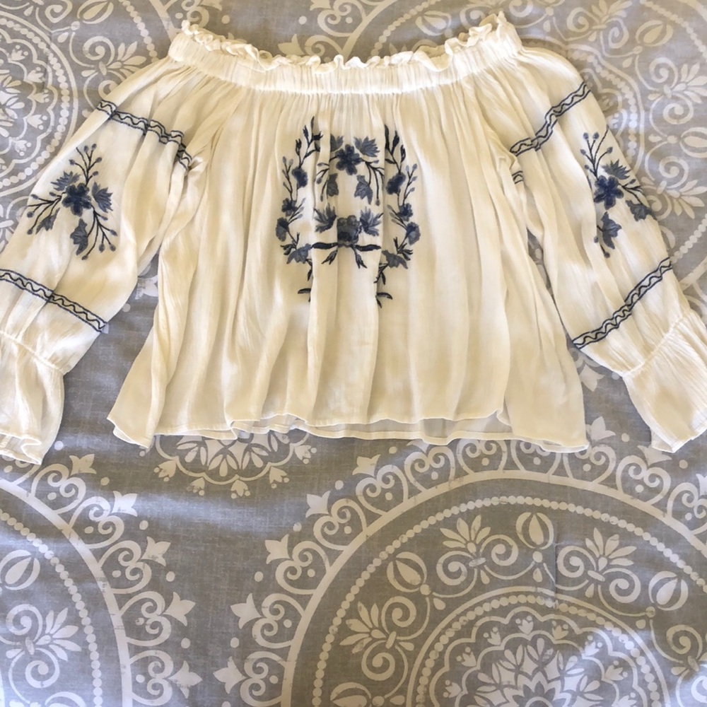 Women’s off the shoulder top